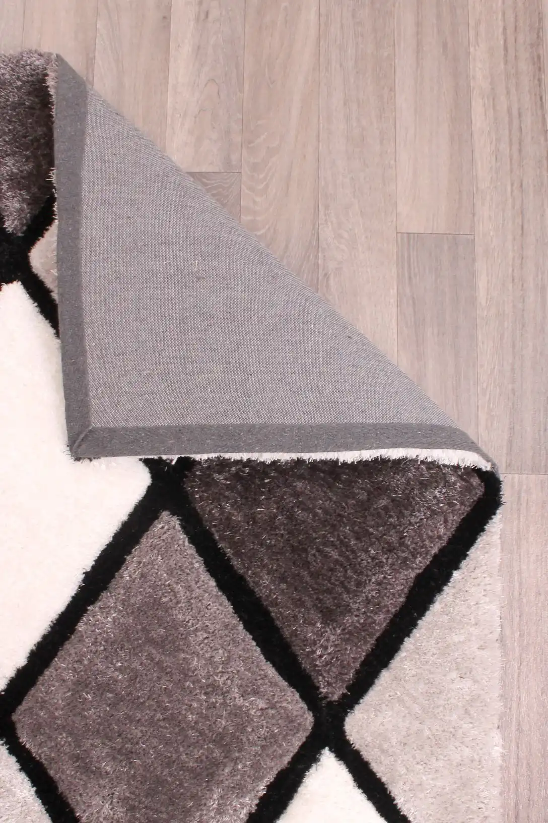 3D Carved Diamond Grey Rug - Image 4