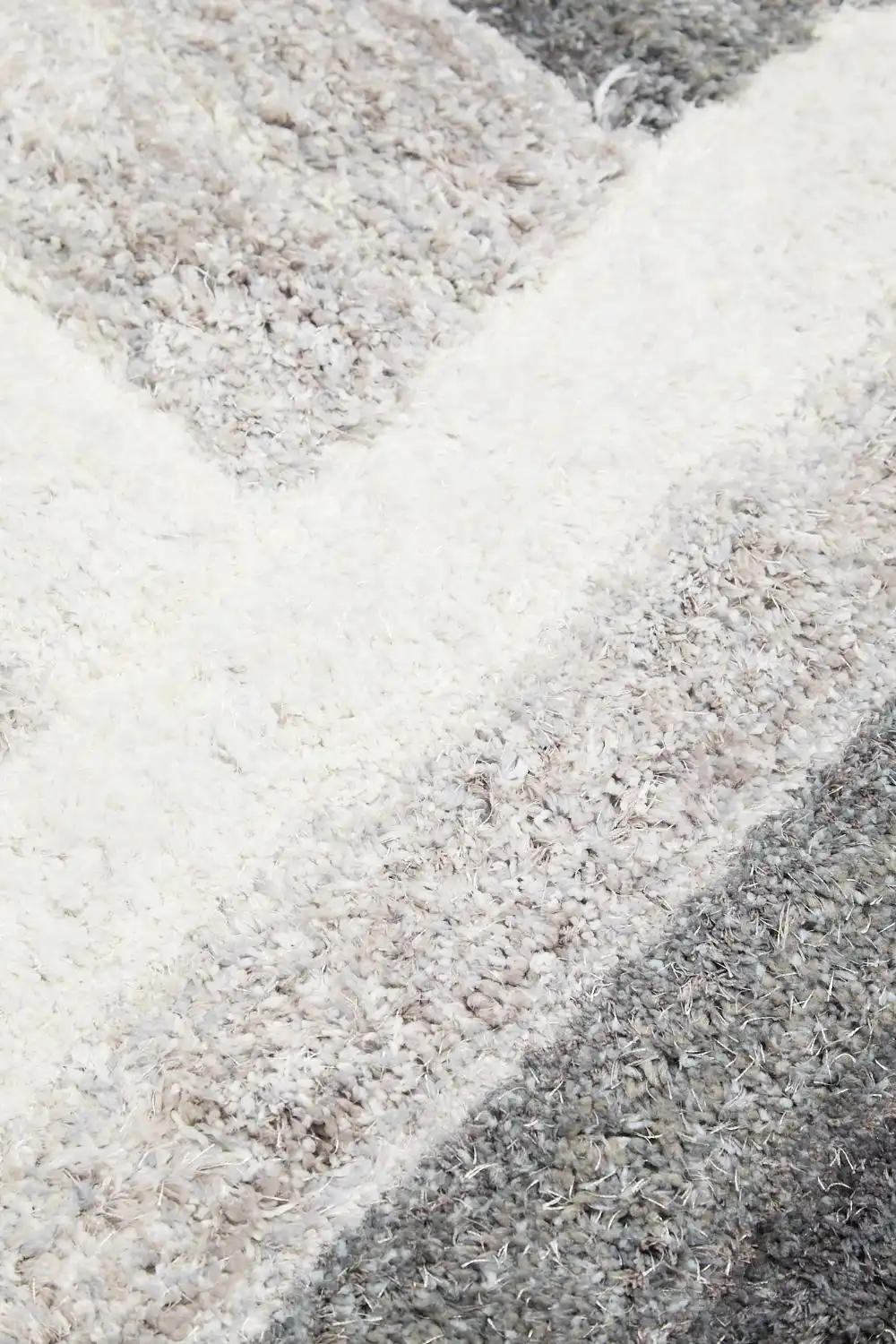 3D Ultimate Shaggy TRELLIS GREY Rug - Image 3