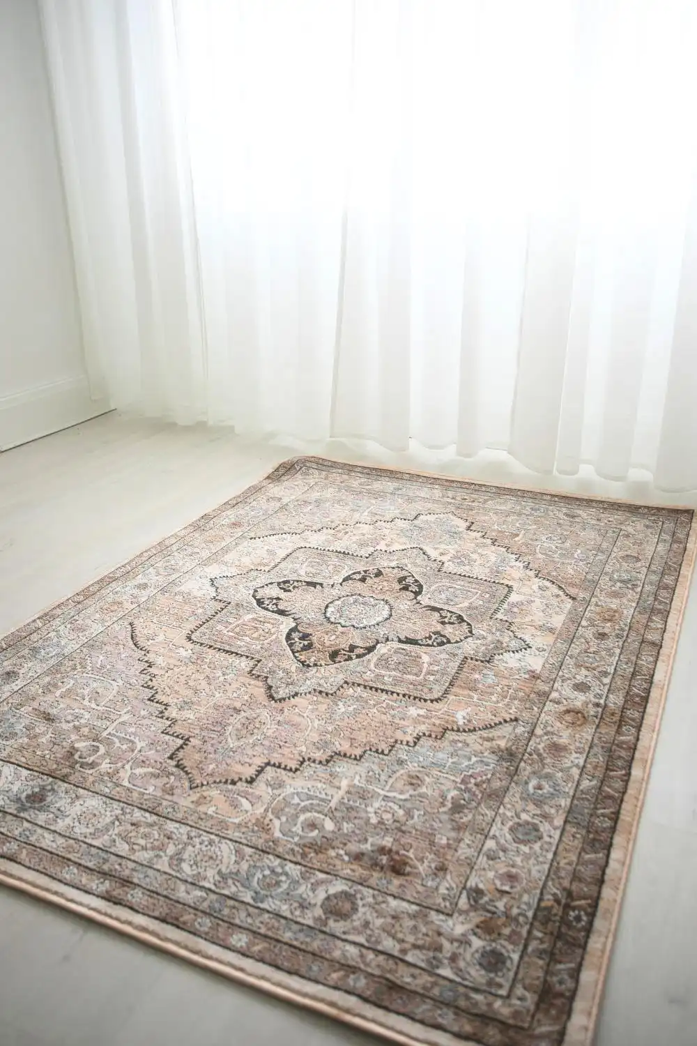 Alia 842G5 Anthracite Grey Rug - Image 2