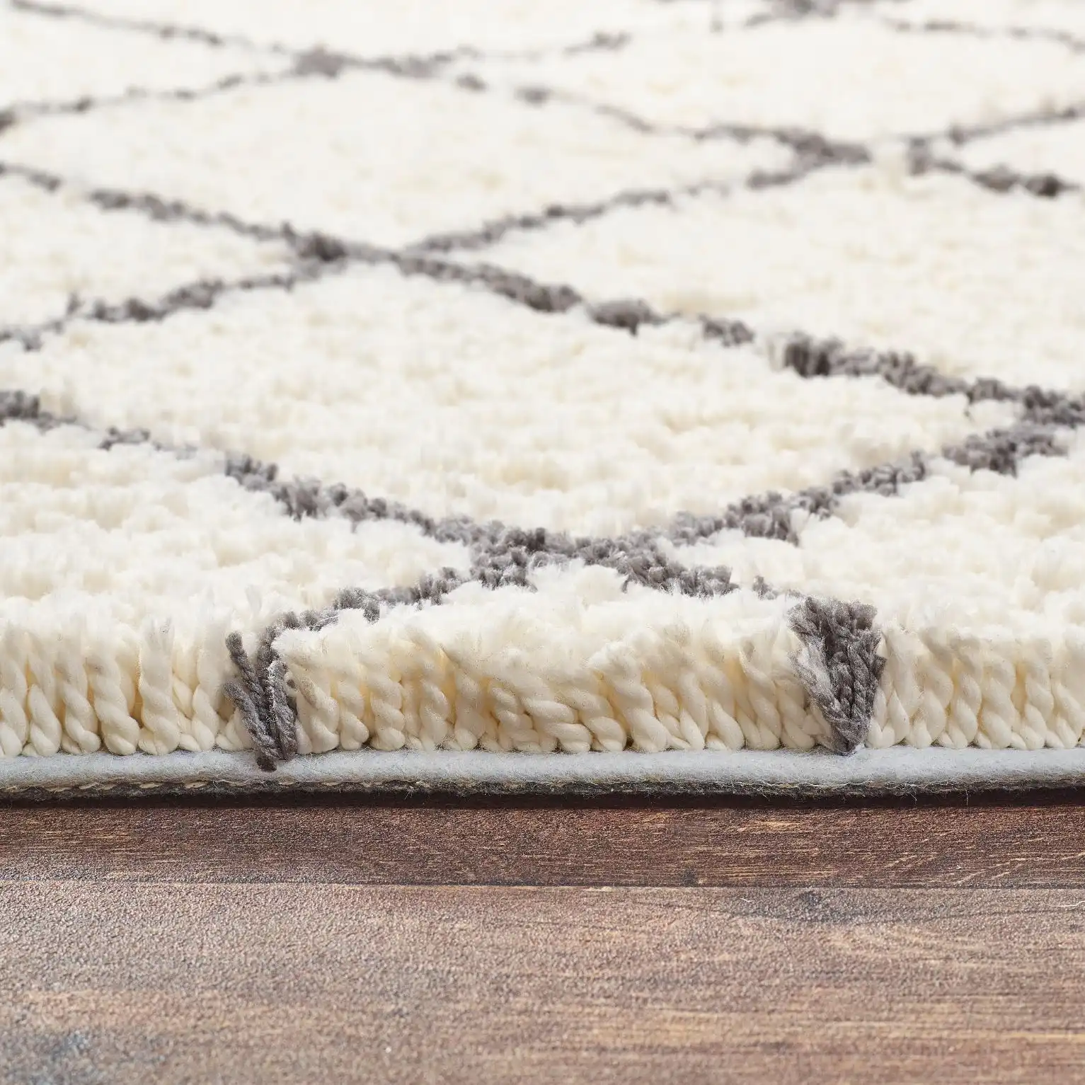 Artisan- Origins Diamond Rug - Image 3