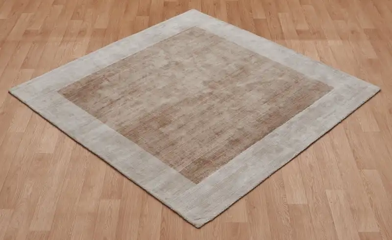 Blade Border Putty Champagne Rug