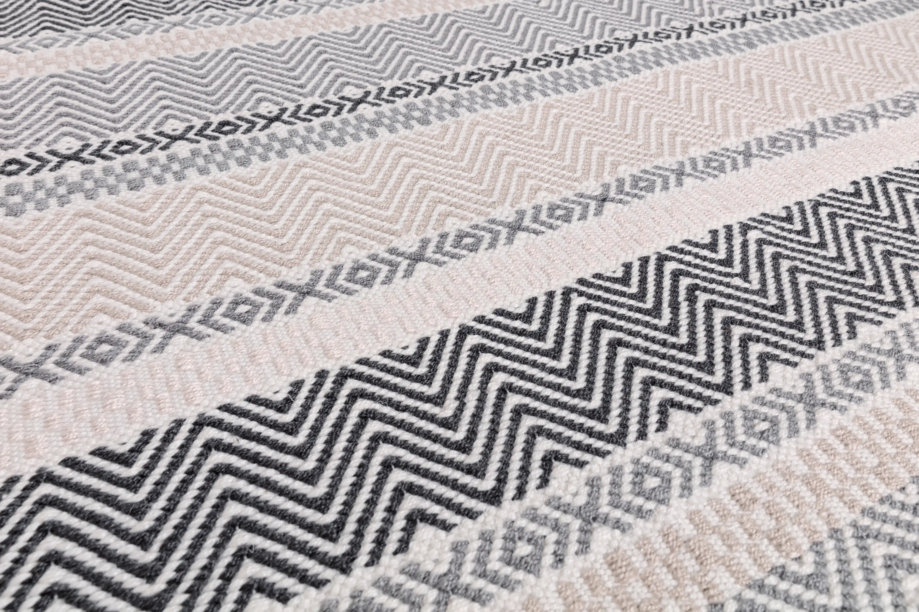Boardwalk Grey Multi Rug - Image 2