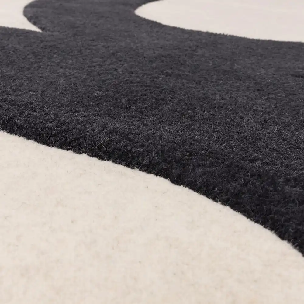 Canvas 03 Balance Rug - Image 5