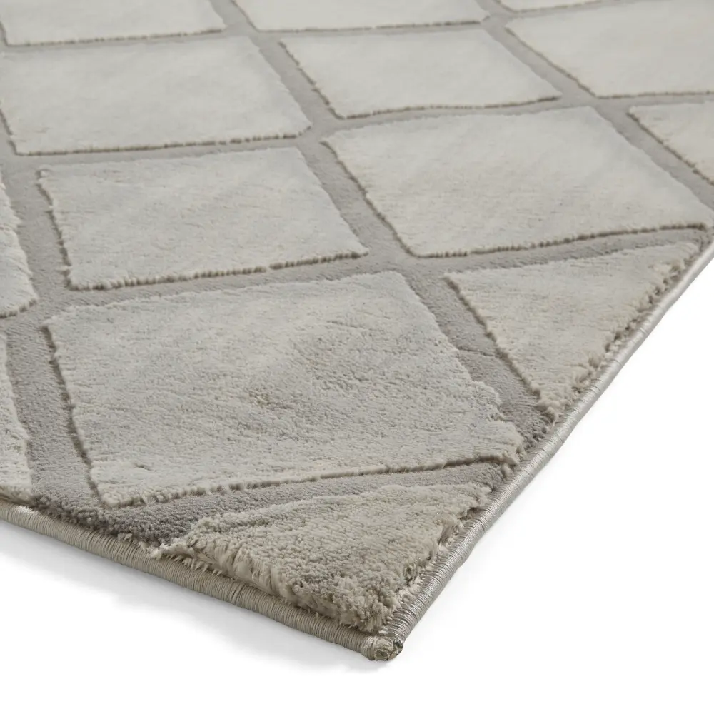 Catherine Lansfield Cosy Diamond Silver - Washable - Image 4