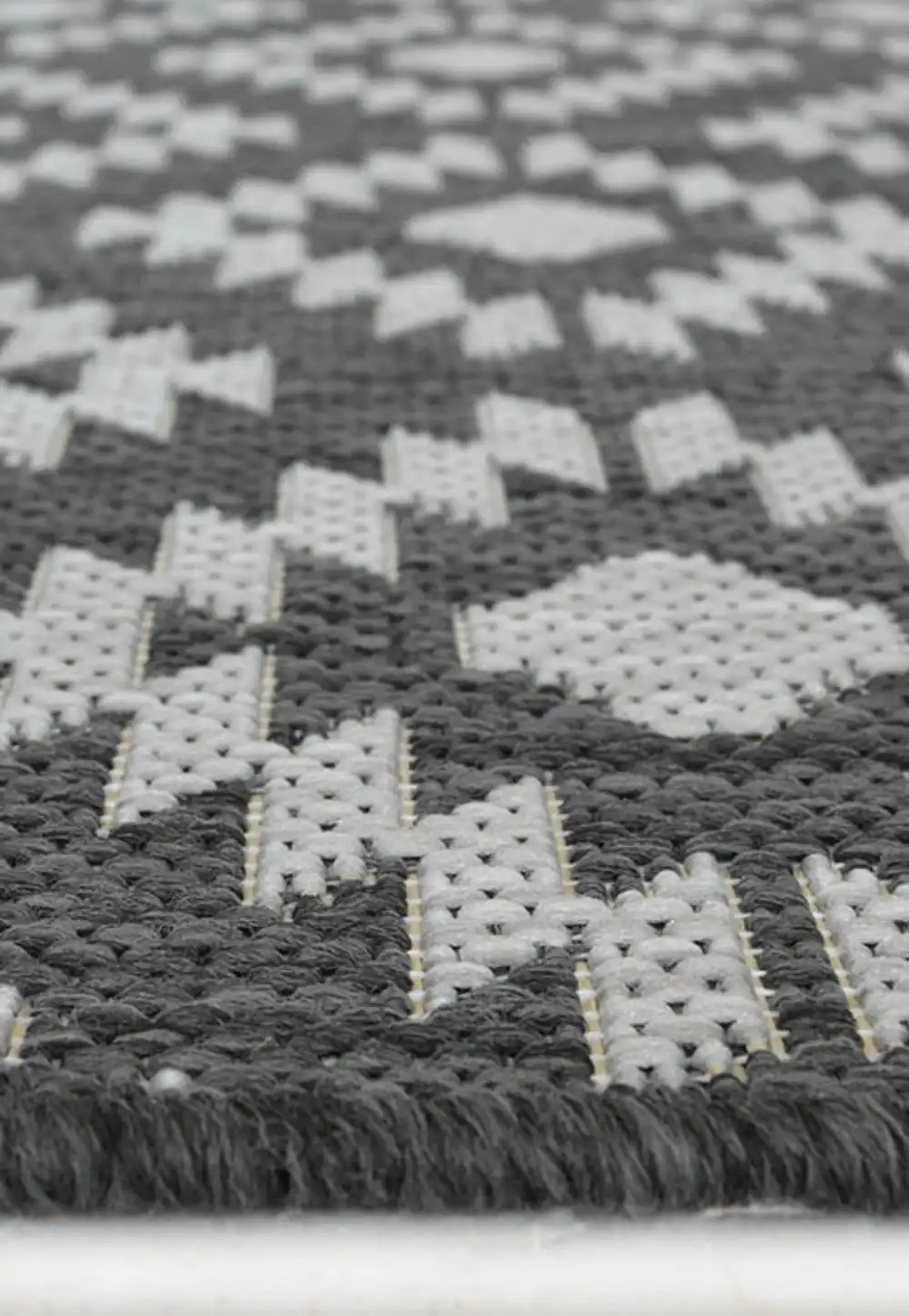County Indoor Outdoor Genesis SILVER Rug - Image 5