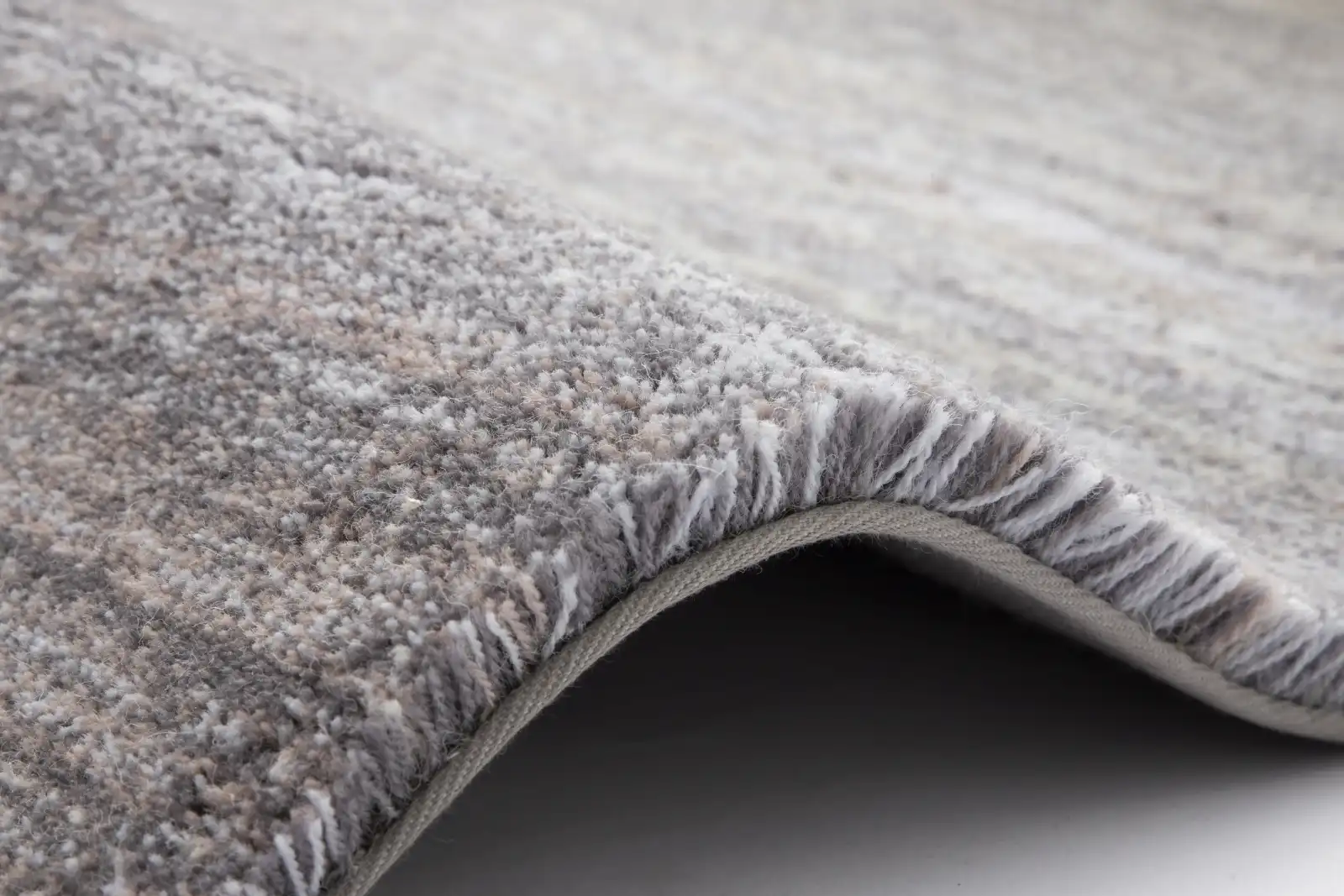 Diamond Wool Calisia Aiko Heather Rug - Image 5