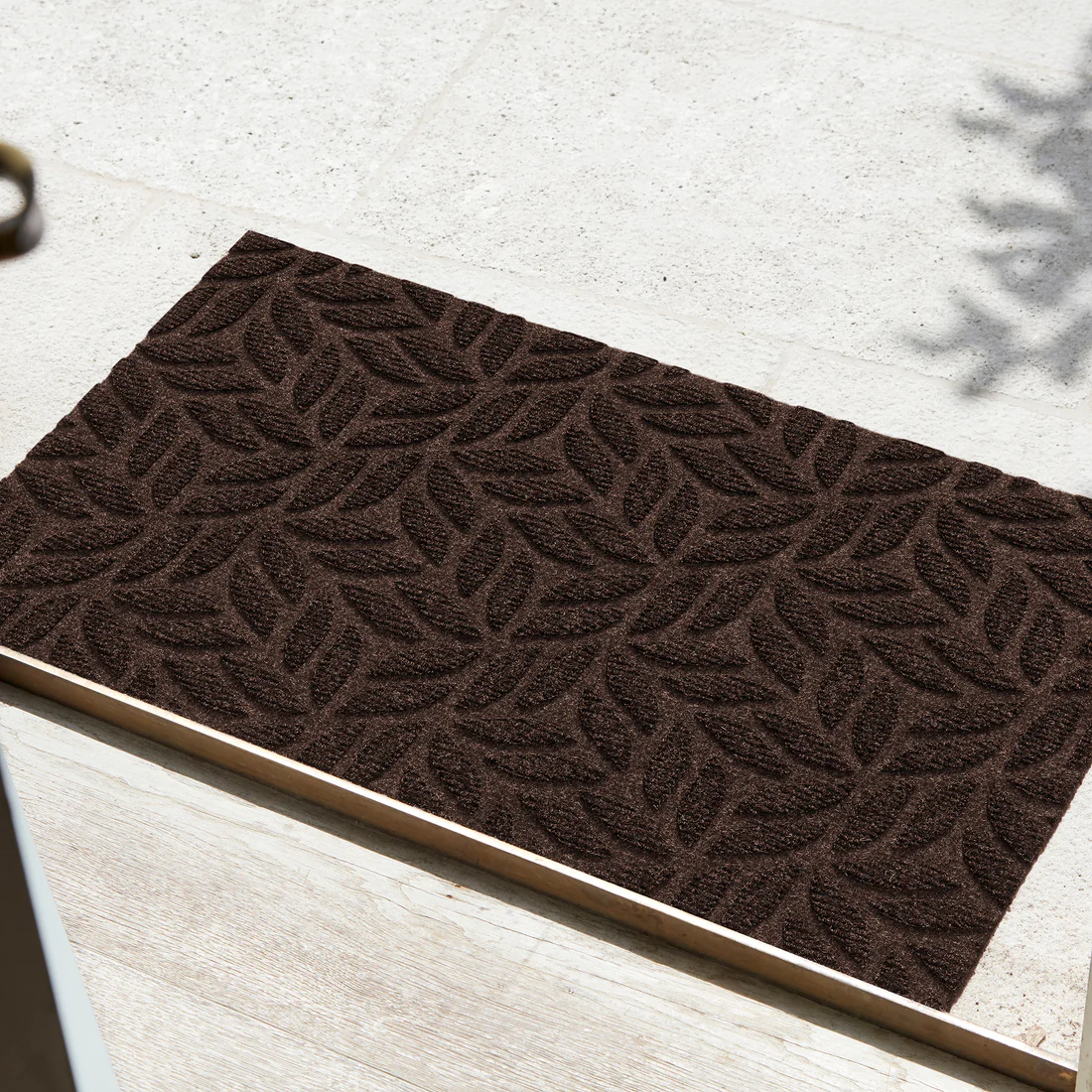 Dune Sculpted Scraper Leaves Brown Rug - Image 2