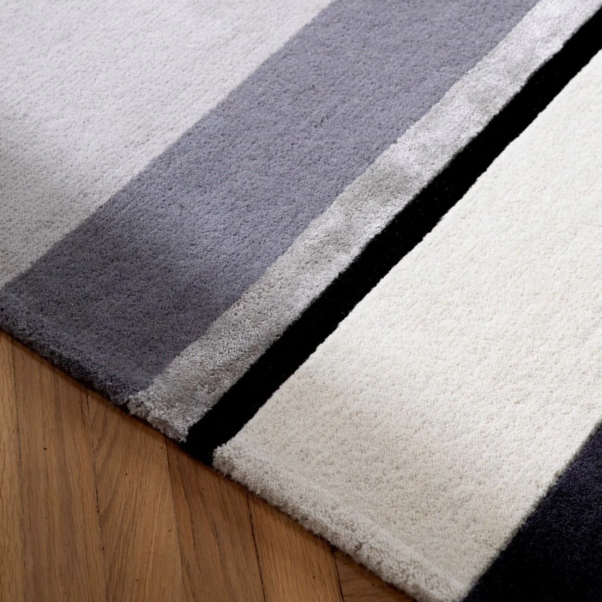 Eaton Laura Ashley Charcoal 081004 Rug - Image 3