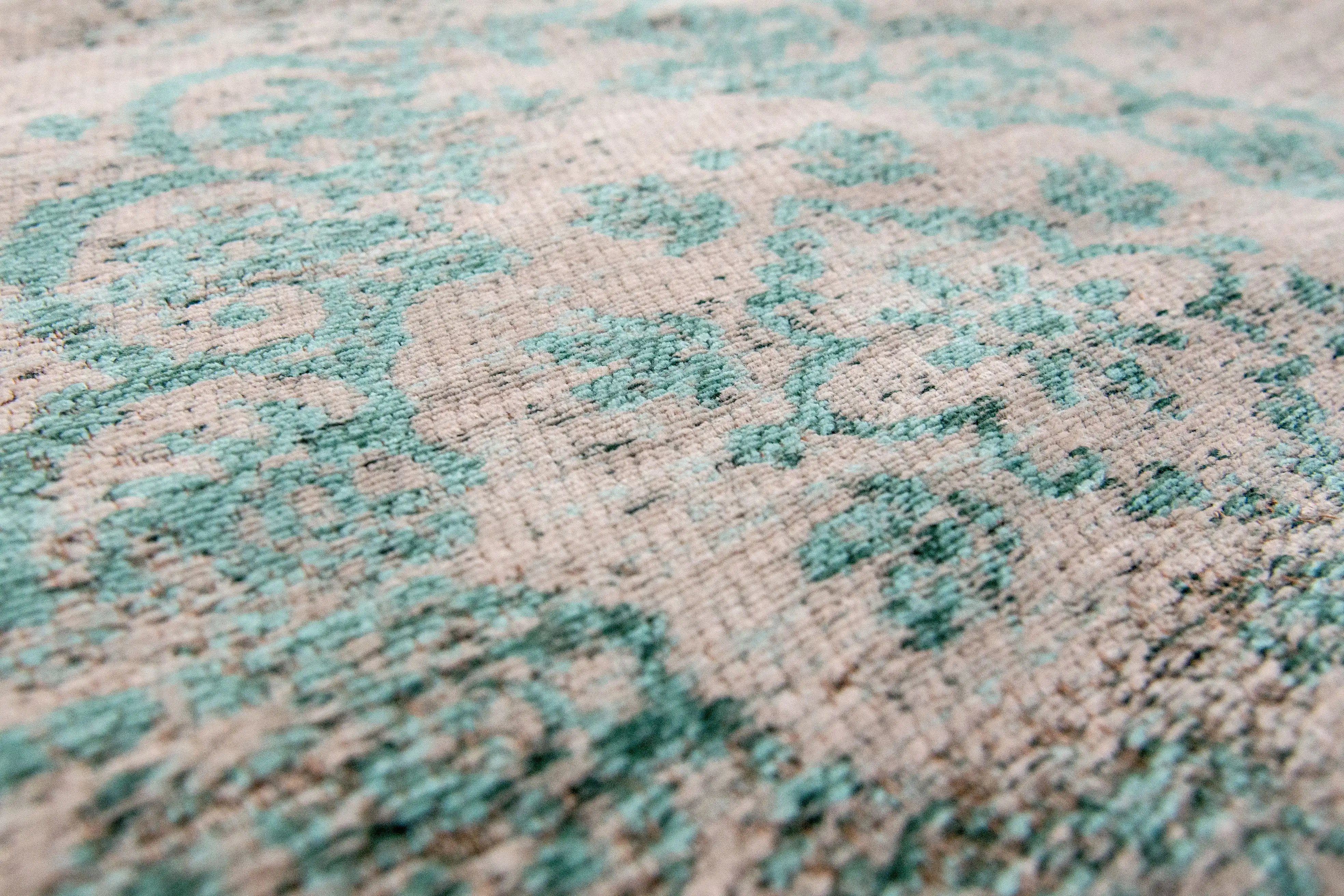Fading World 8259 Jade Oyster Washable Rug - Image 3