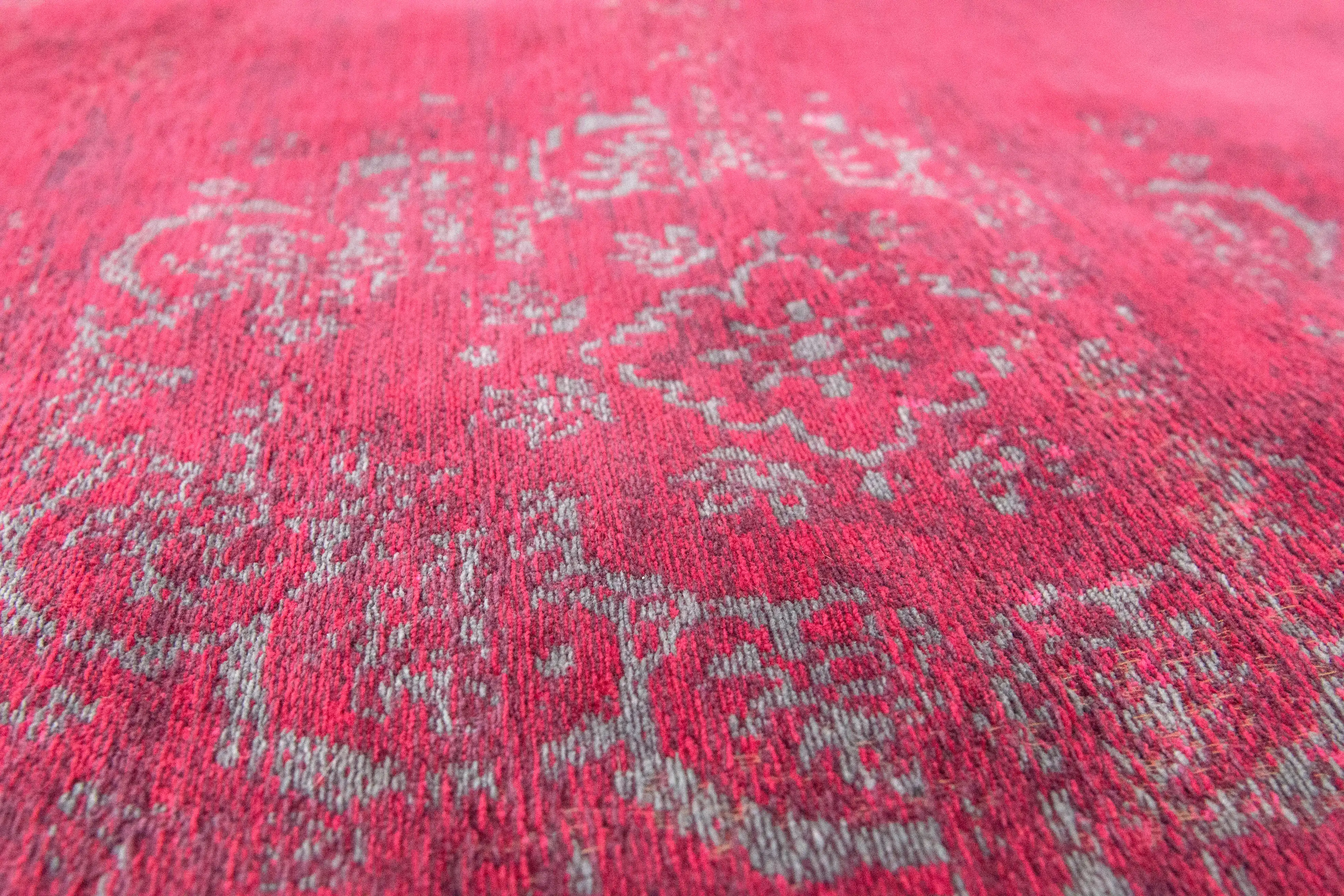 Fading World 8260 Scarlet Washable Rug - Image 4