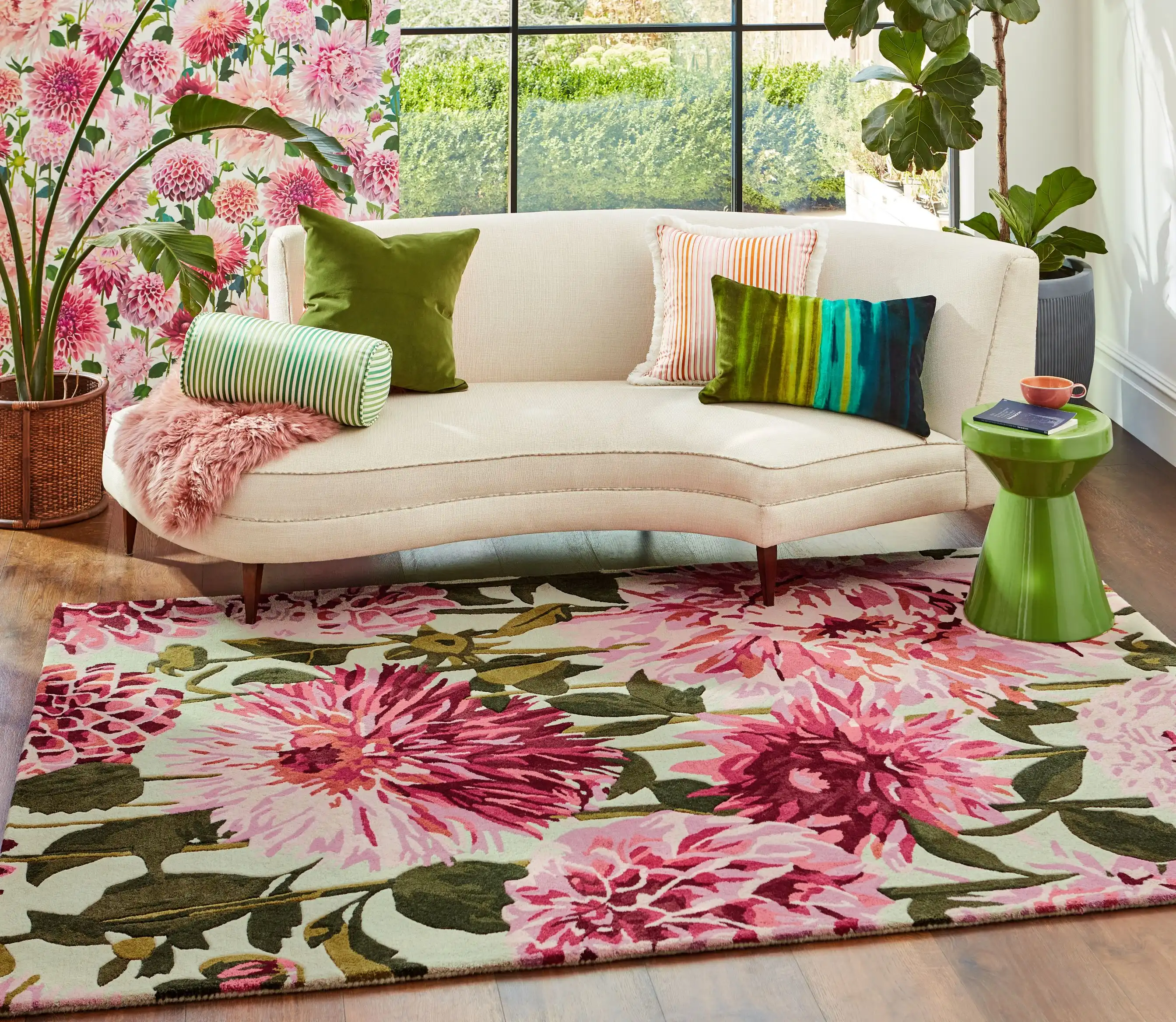 Harlequin Dahlia Fuchsia Palm Rug 142402 Rug