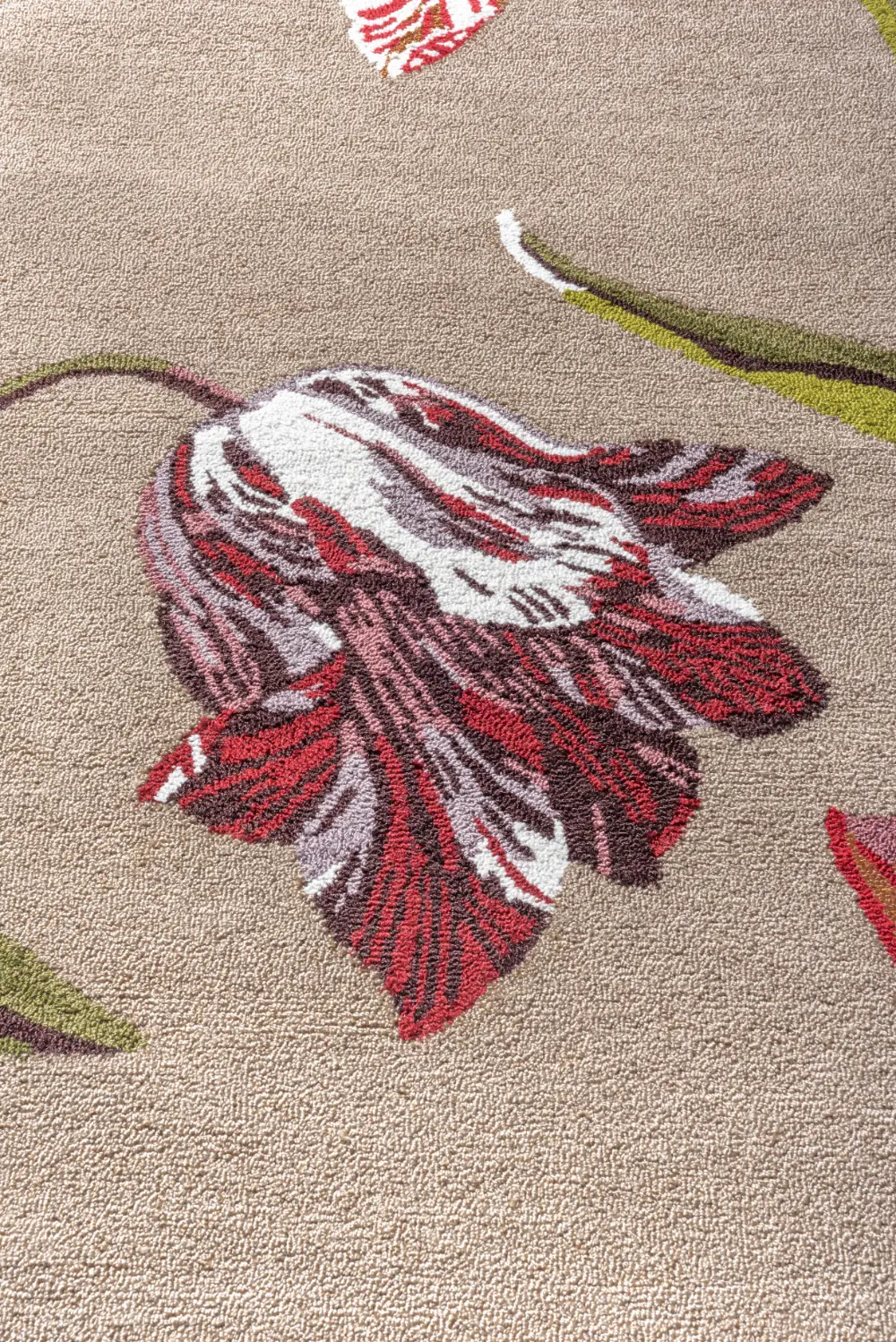 In-Outdoor Ted Baker Botanical Tulip Burgundy outdoor 455610 Rug - Image 5