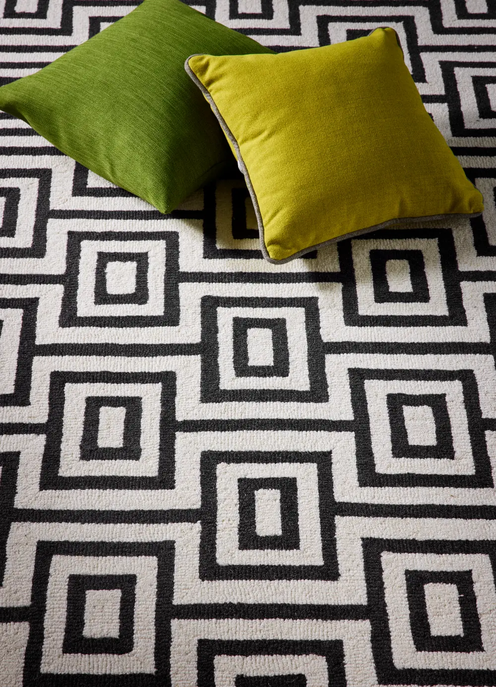 Labyrinth Black/Ivory - Image 3