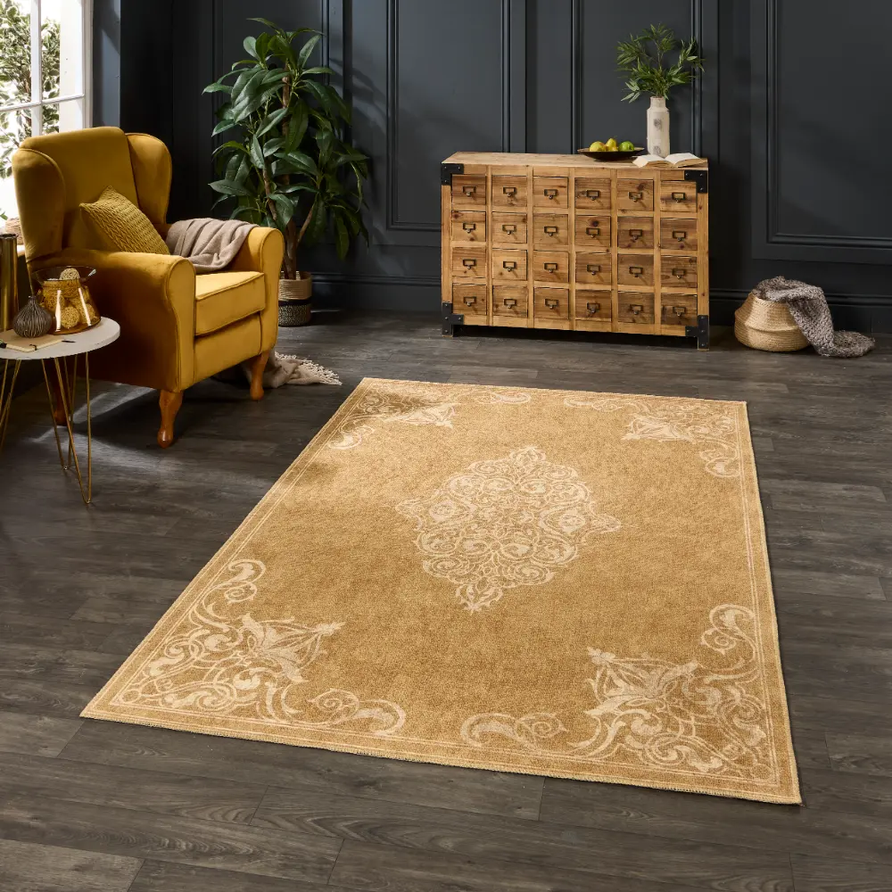 Laurence Llewelyn-Bowen Sarabande Gold