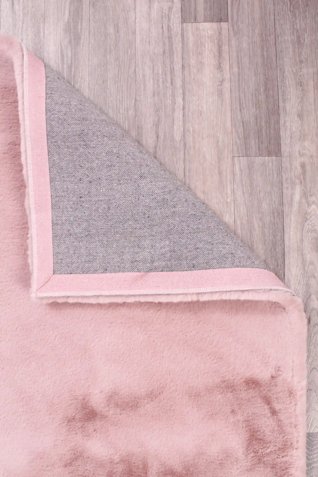 Luxe Faux Fur Blush Rug - Image 5