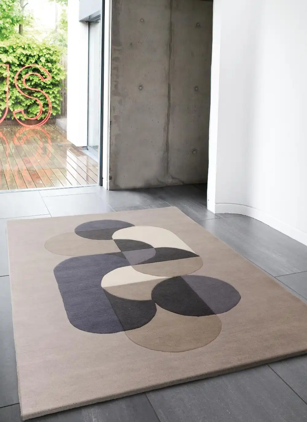Matrix Asiatic 92 Statement Light Grey Rug