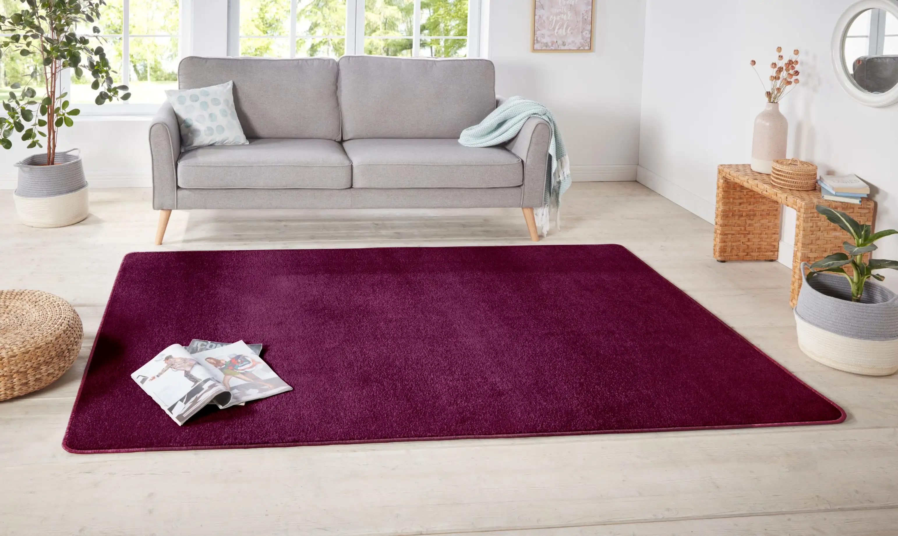 Nasty 102368 Blackberry Rug