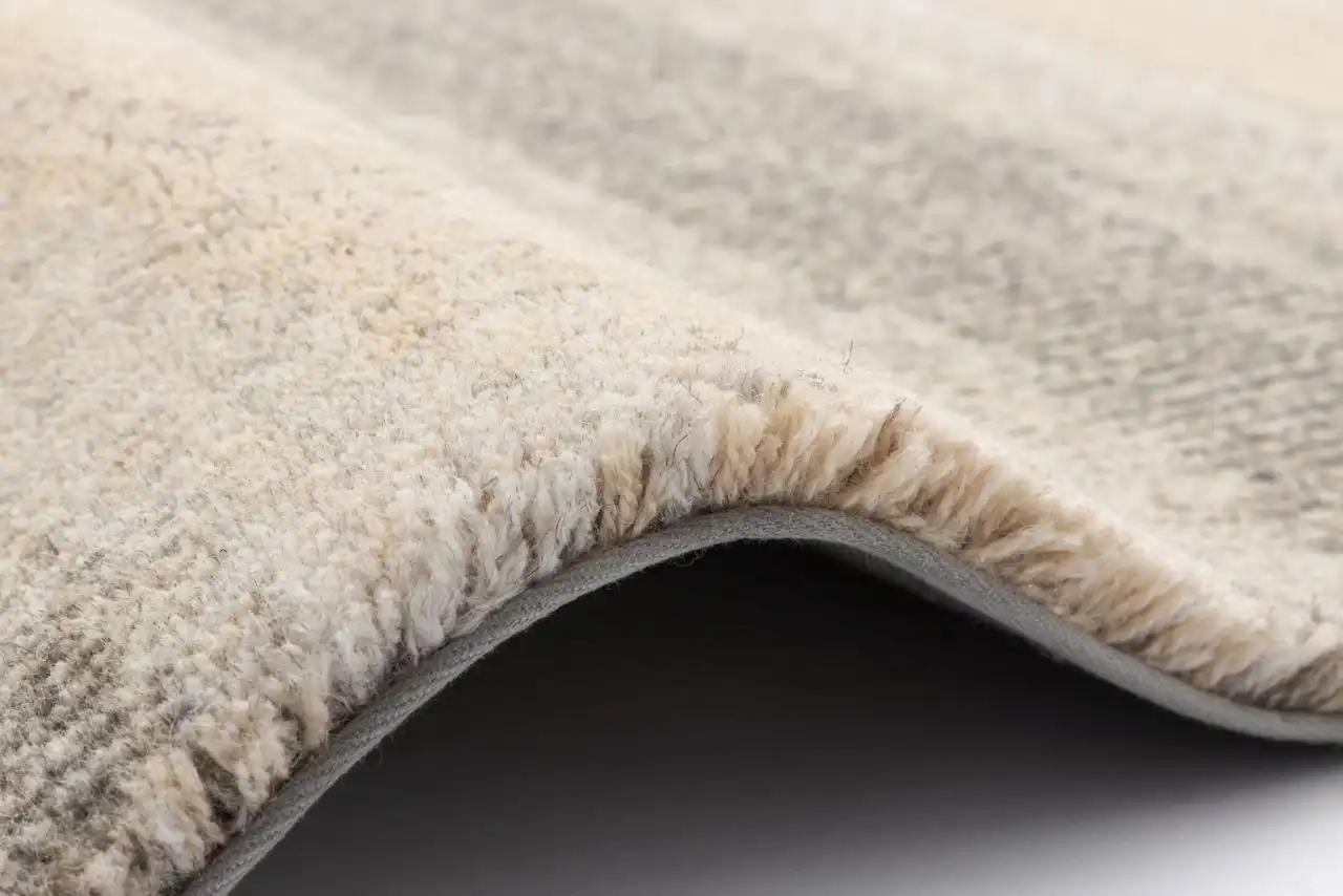 Platinum Calisia M Elidu Grey Rug - Image 3