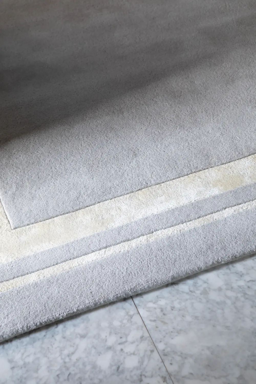 Redbrook Laura Ashley Silver 081804 Rug - Image 5
