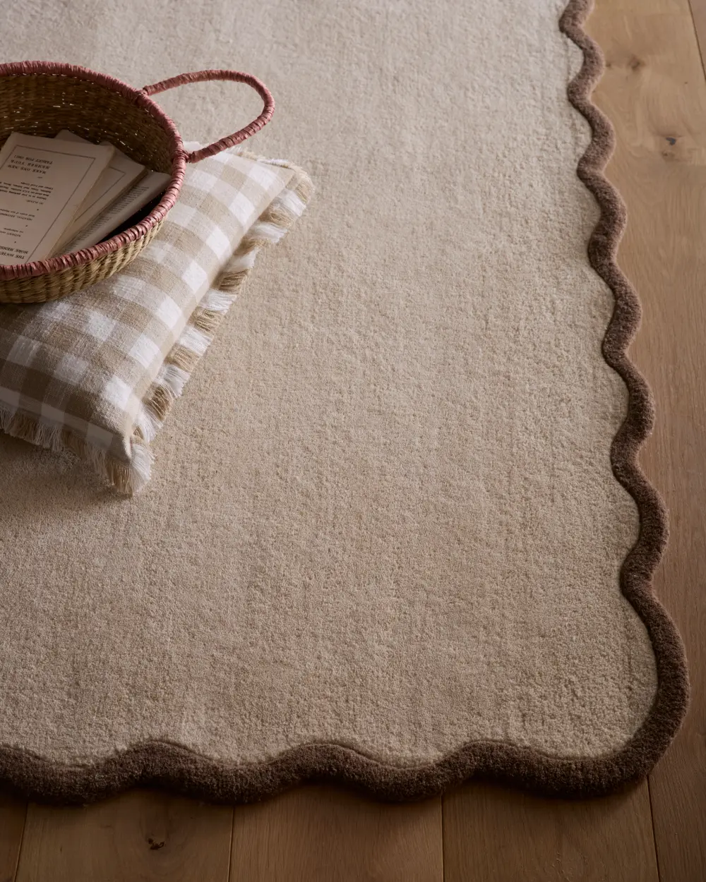Scalloped Elsie Natural/Brown - Image 2