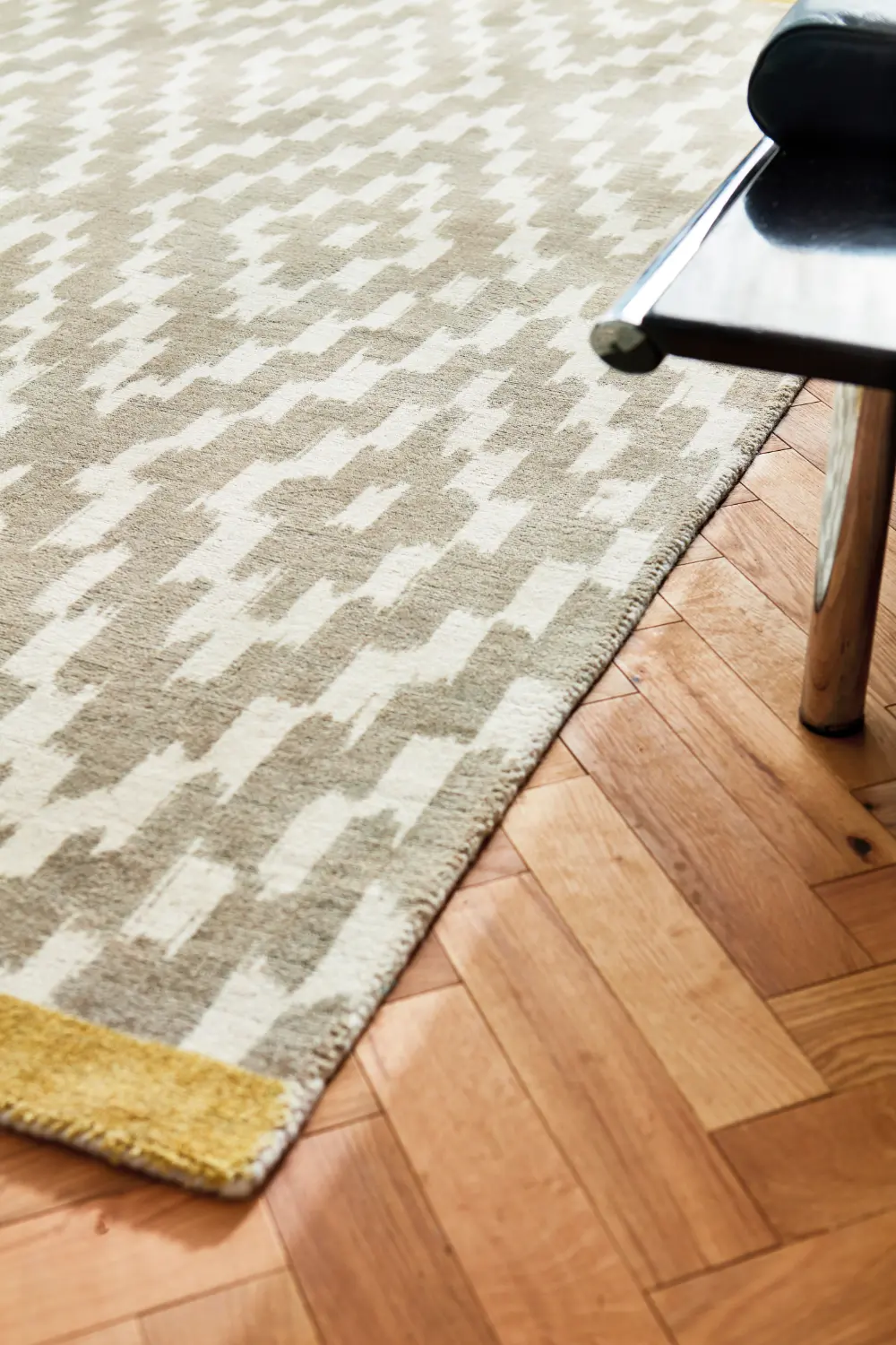 Scion Screen Printed Uteki Slate 023604 Rug - Image 2