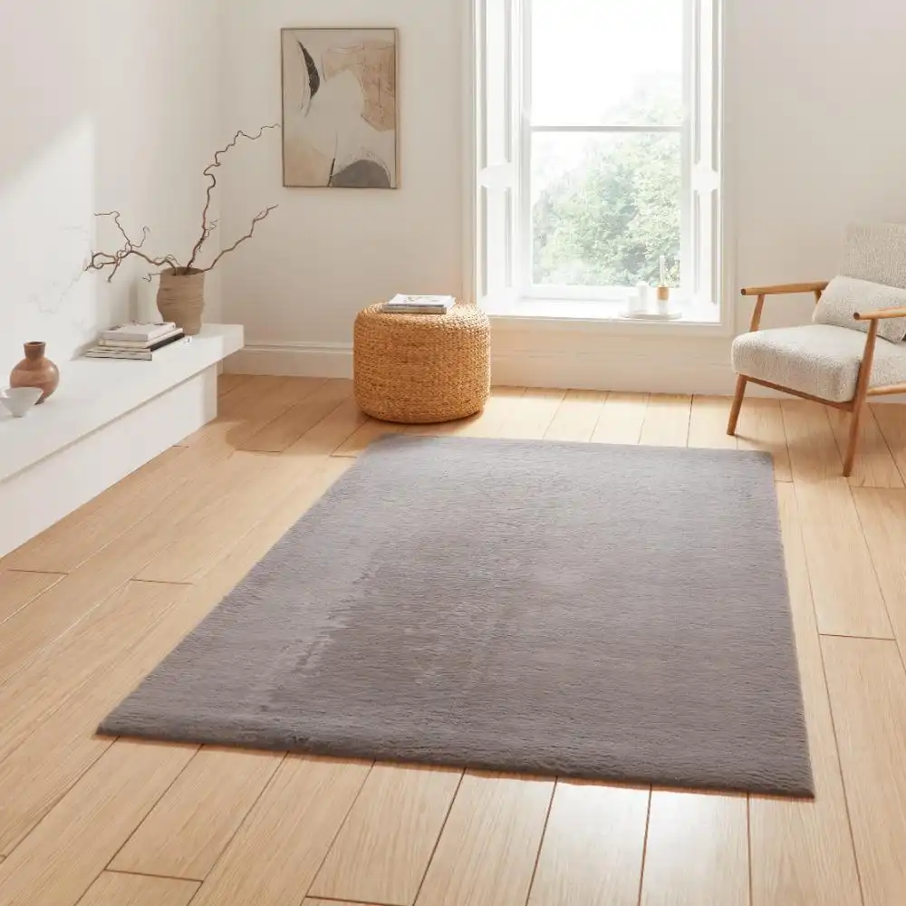 Snug Dark Grey Rug