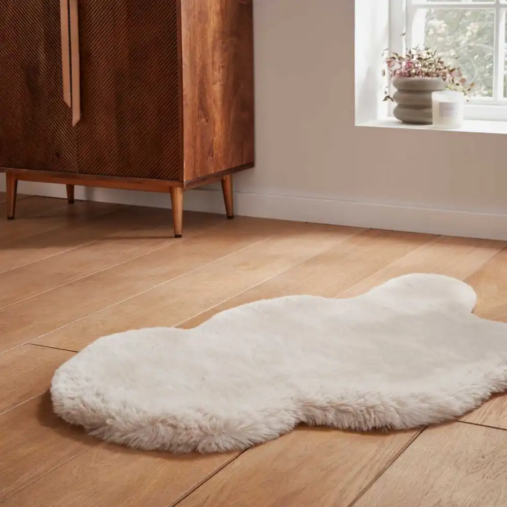Super Teddy Sheepskin Beige Rug - Image 2
