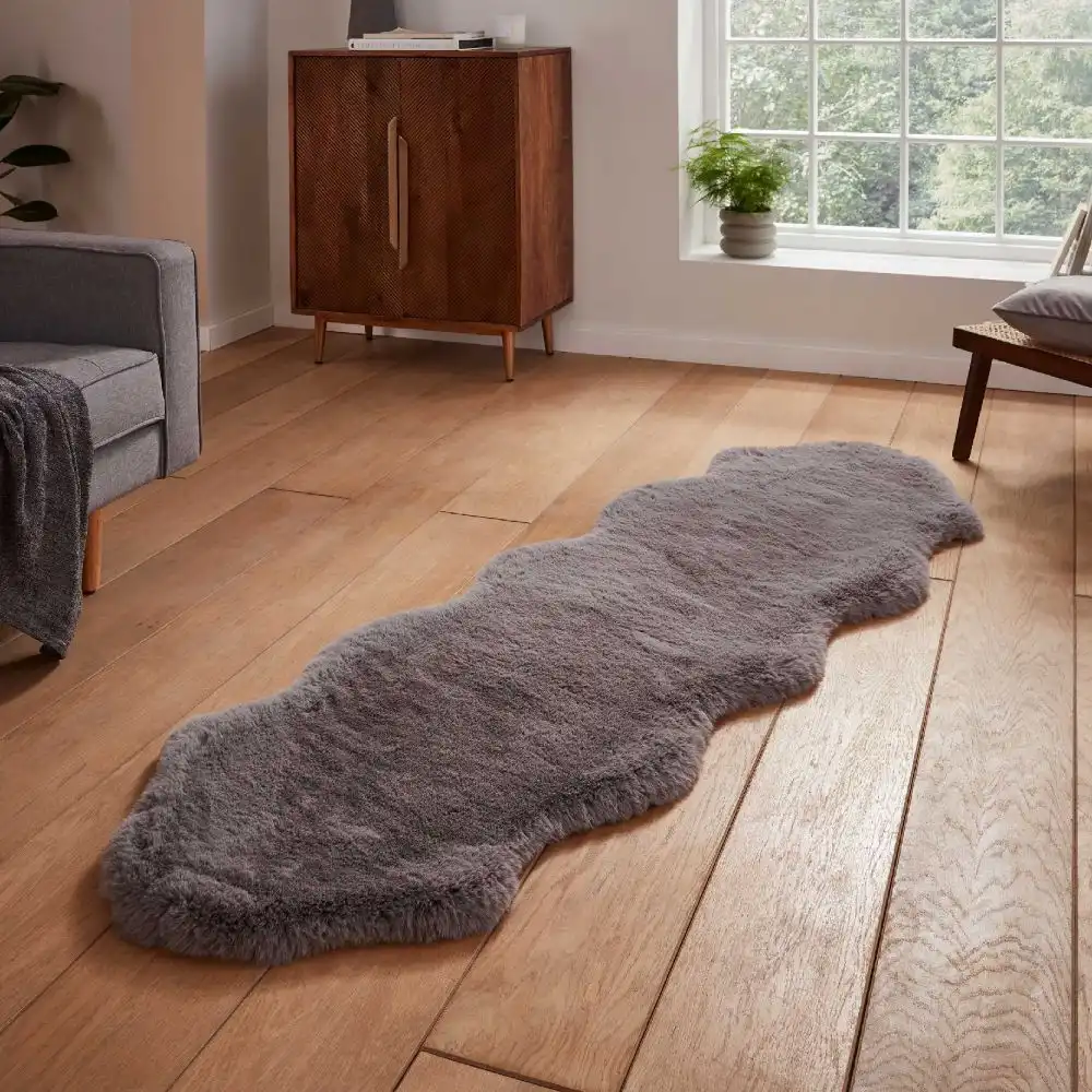 Super Teddy Sheepskin Grey Rug - Image 3
