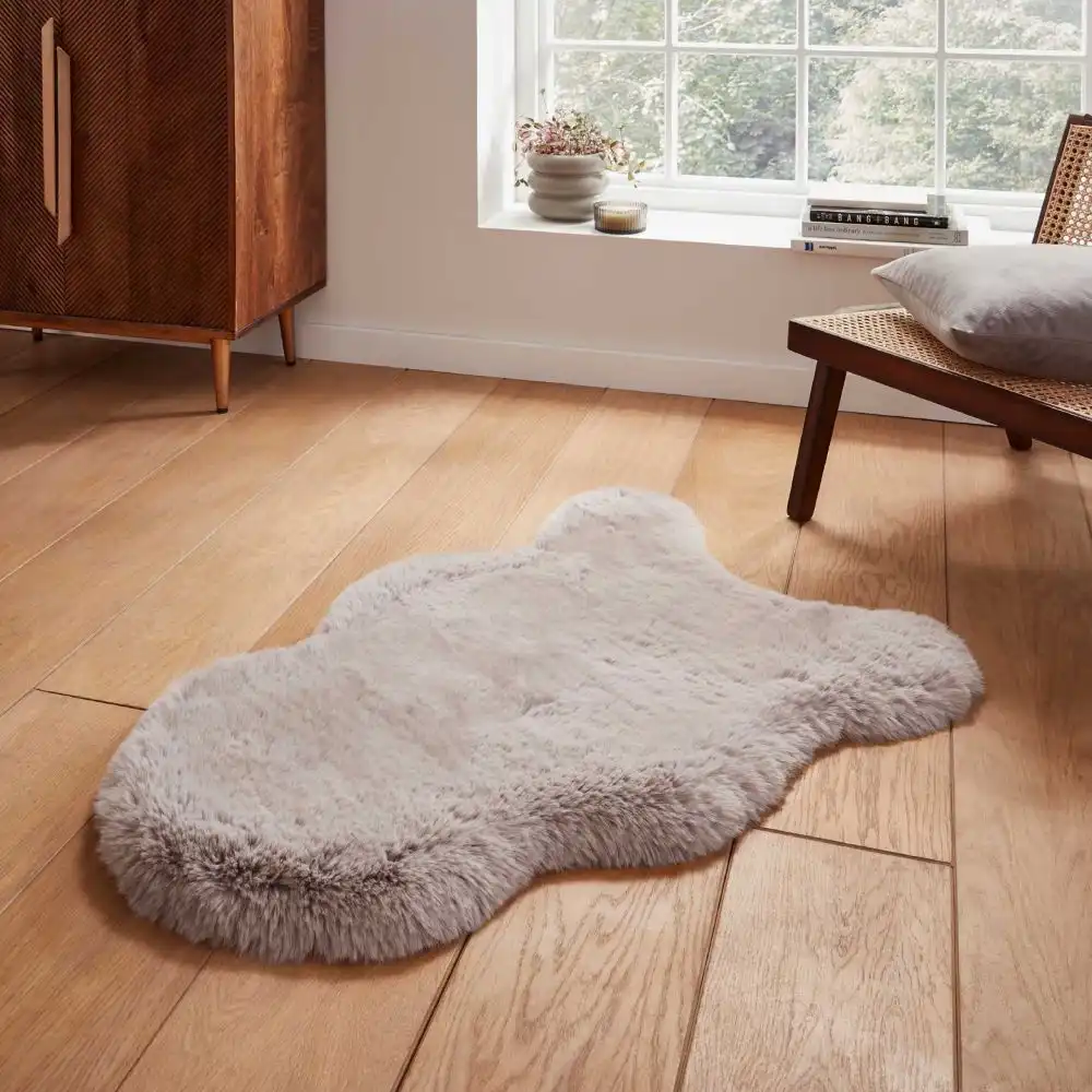 Super Teddy Sheepskin Silver Rug