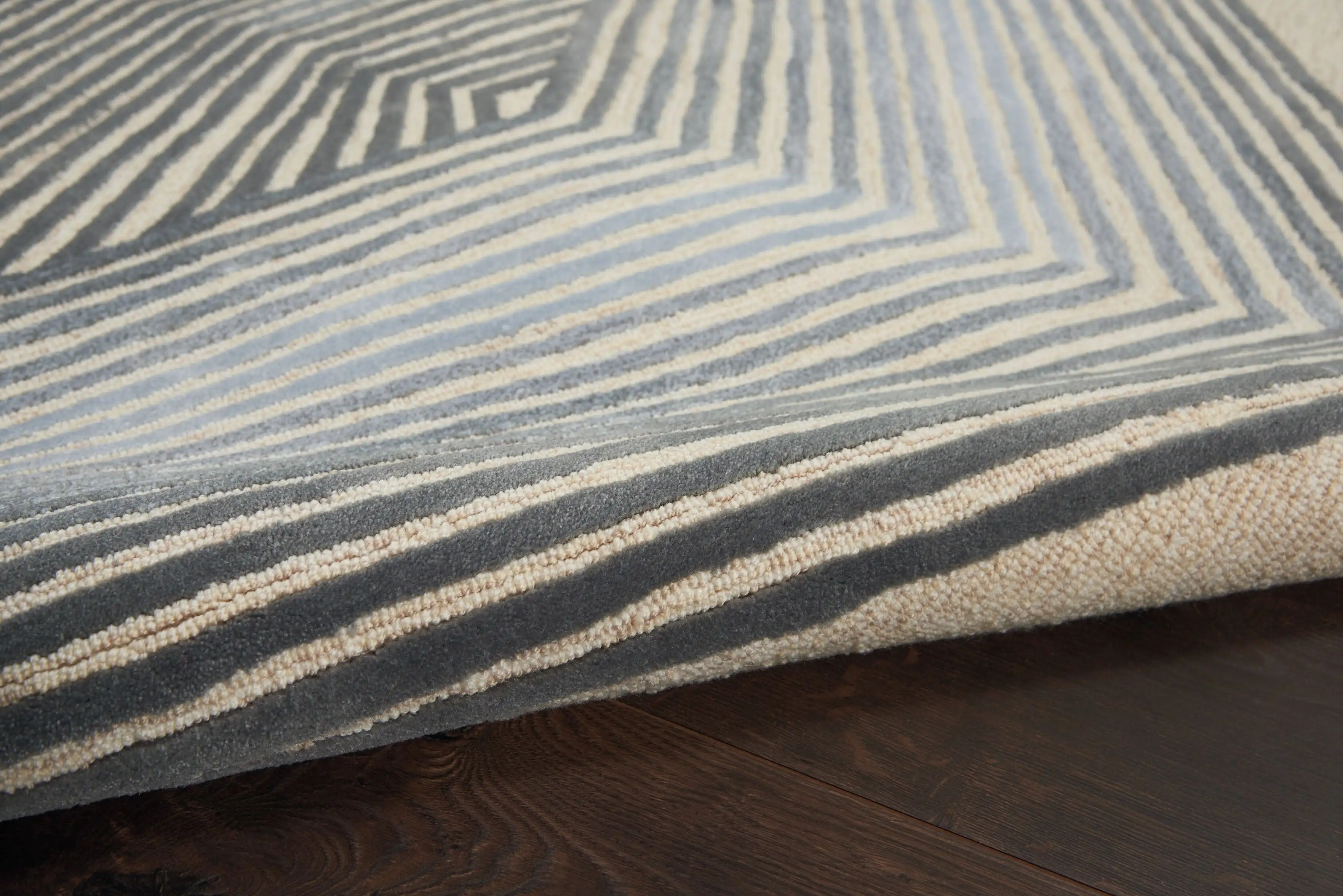 Symmetry SMM06 Ivory Grey Rug - Image 4