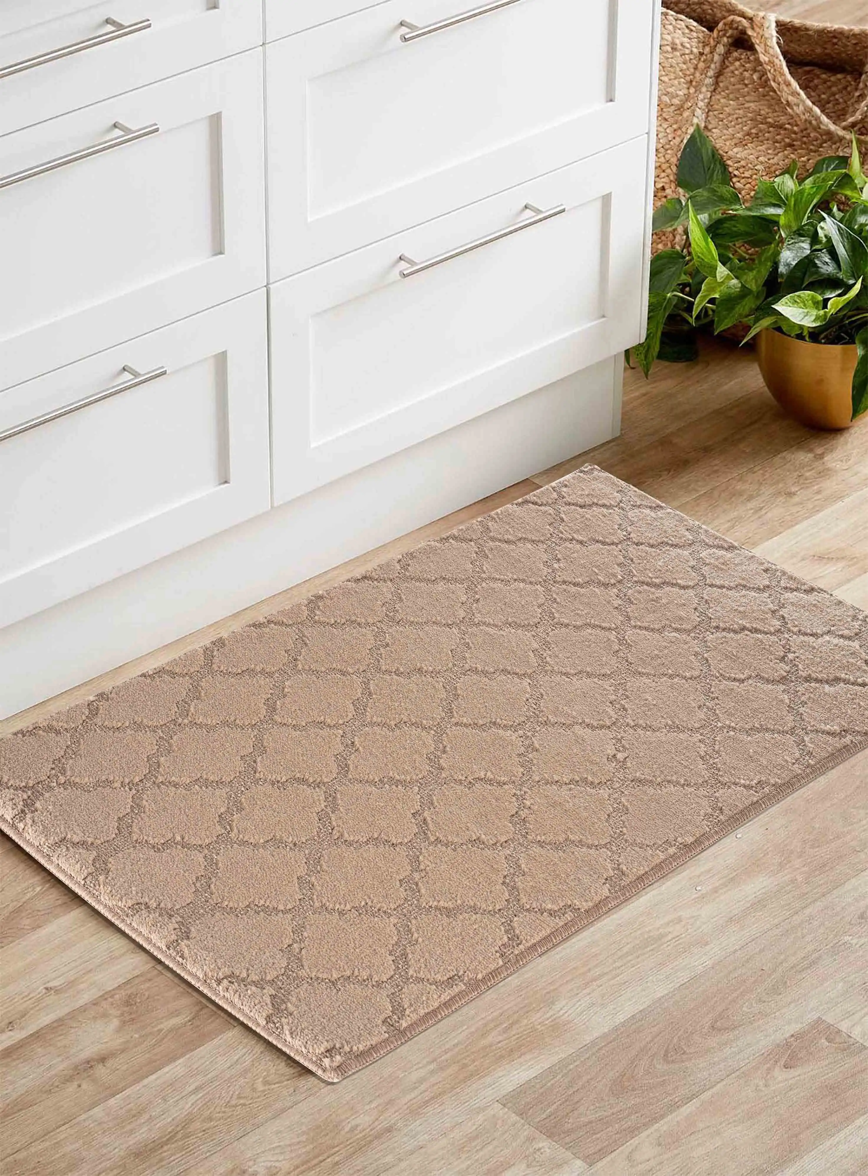 Washable 9mm Gel-Back Ivy Trellis Beige Rug