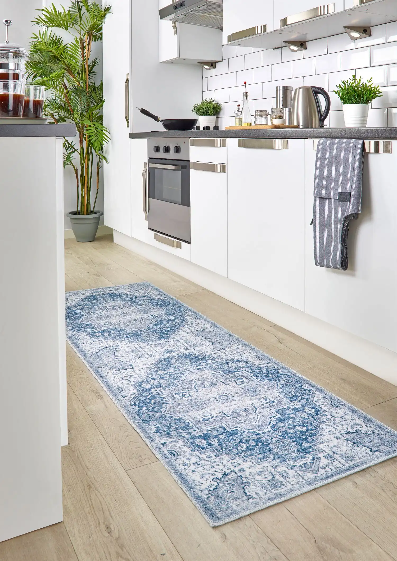 Washable Hug Garda Blue Rug - Image 2
