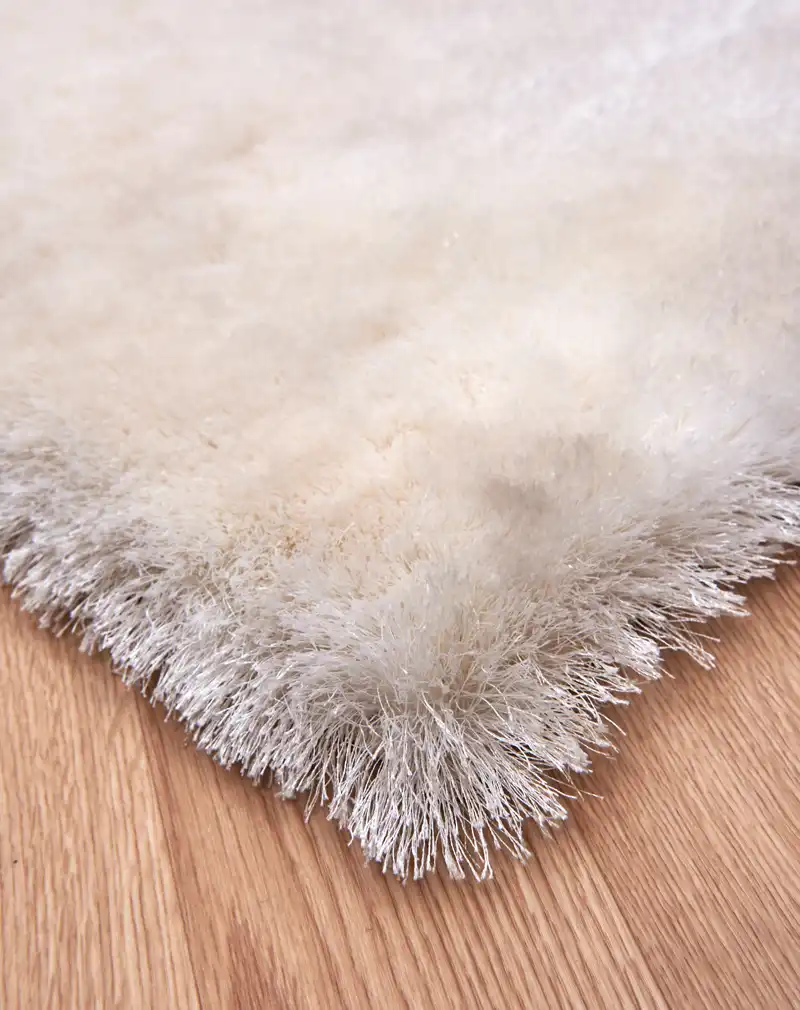 Whisper Ivory to White Rug - Image 4