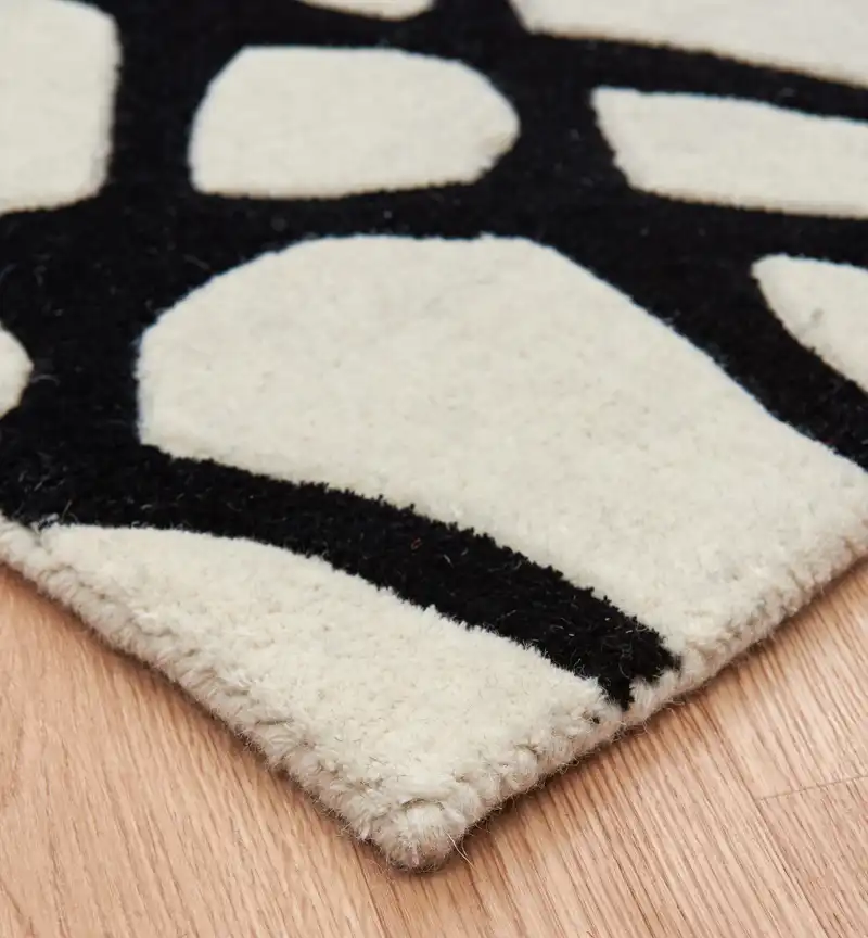 Wire - Matrix MAX35 White Rug - Image 4